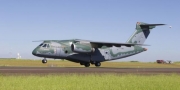 Aeronave faz pouso de emergncia